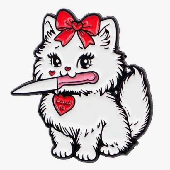 Cute But Dangerous Kitty Cat Enamel Brooch Lapel Pin Super Sweet with Knife NWT💕 - Picture 1 of 2